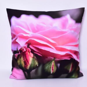 Kissen mit rosaner Blüte bedruckt